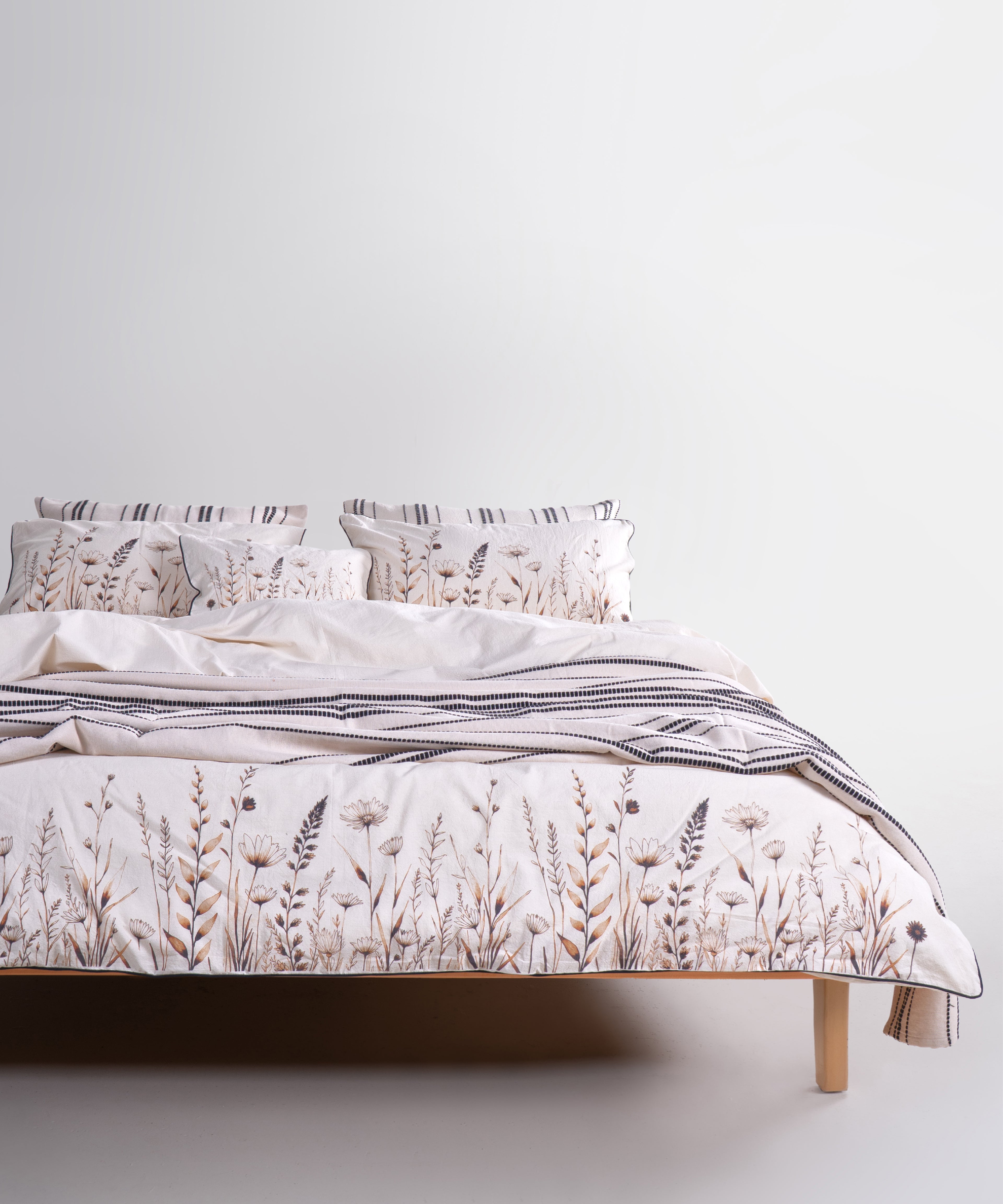 Hafif, nefes alabilen ve cilt dostu pamuk dokusu