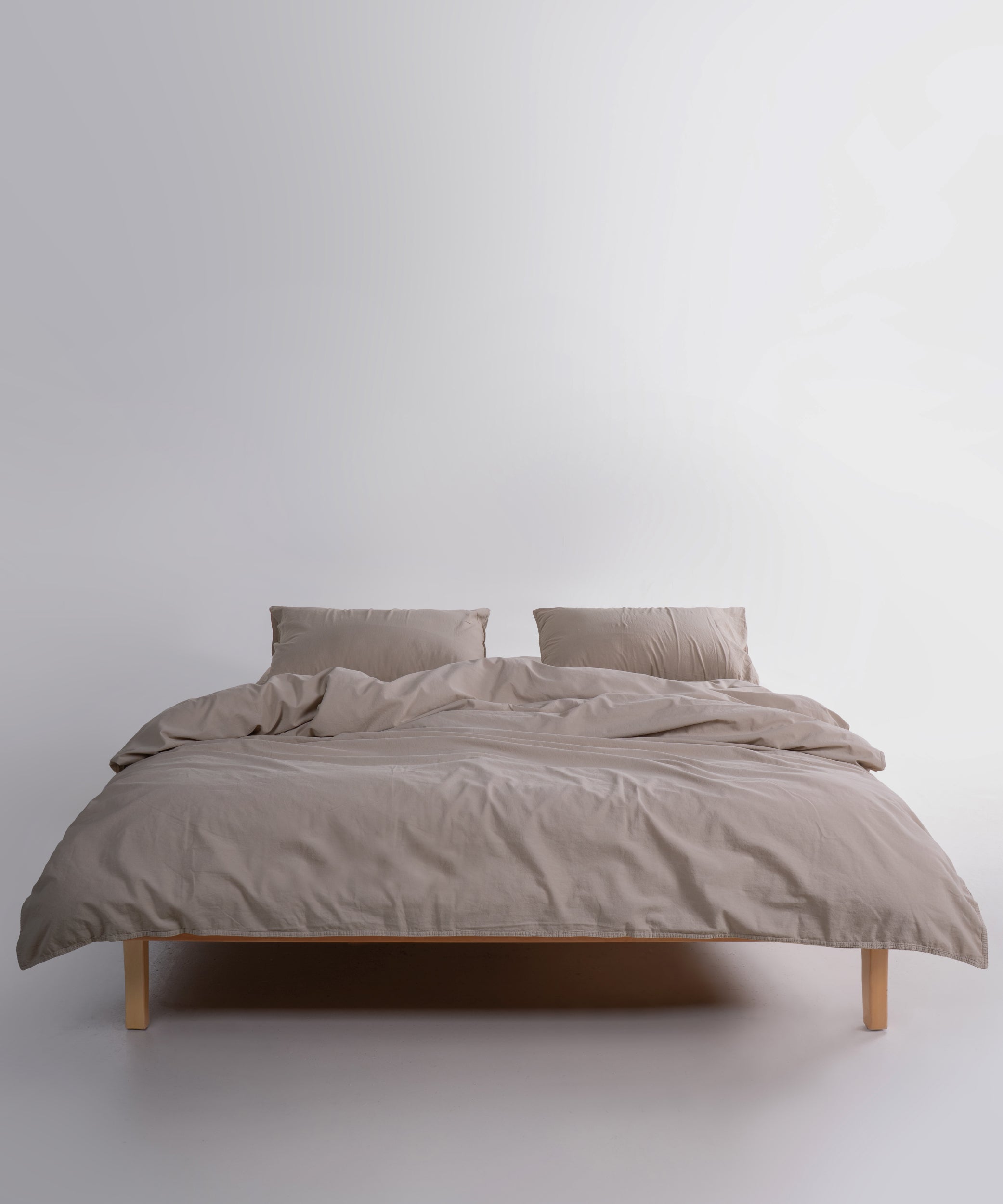 Taş yıkama işlemli %100 pamuk nevresim takımının yumuşak ve doğal dokusu, Oxford Tan yakın plan