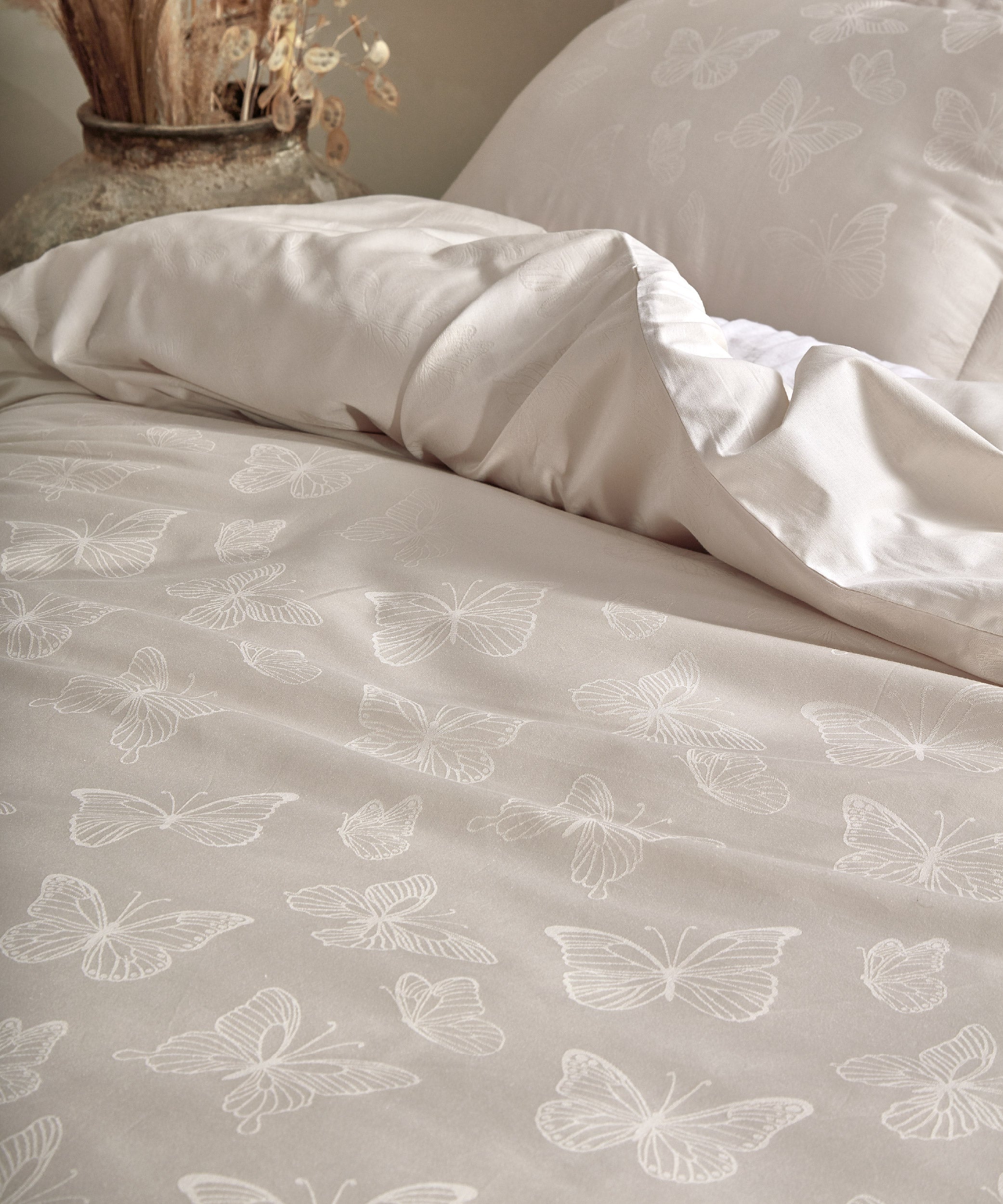 %100 Pamuk Jakarlı Nevresim Takımı Kelebek - Natural Krem