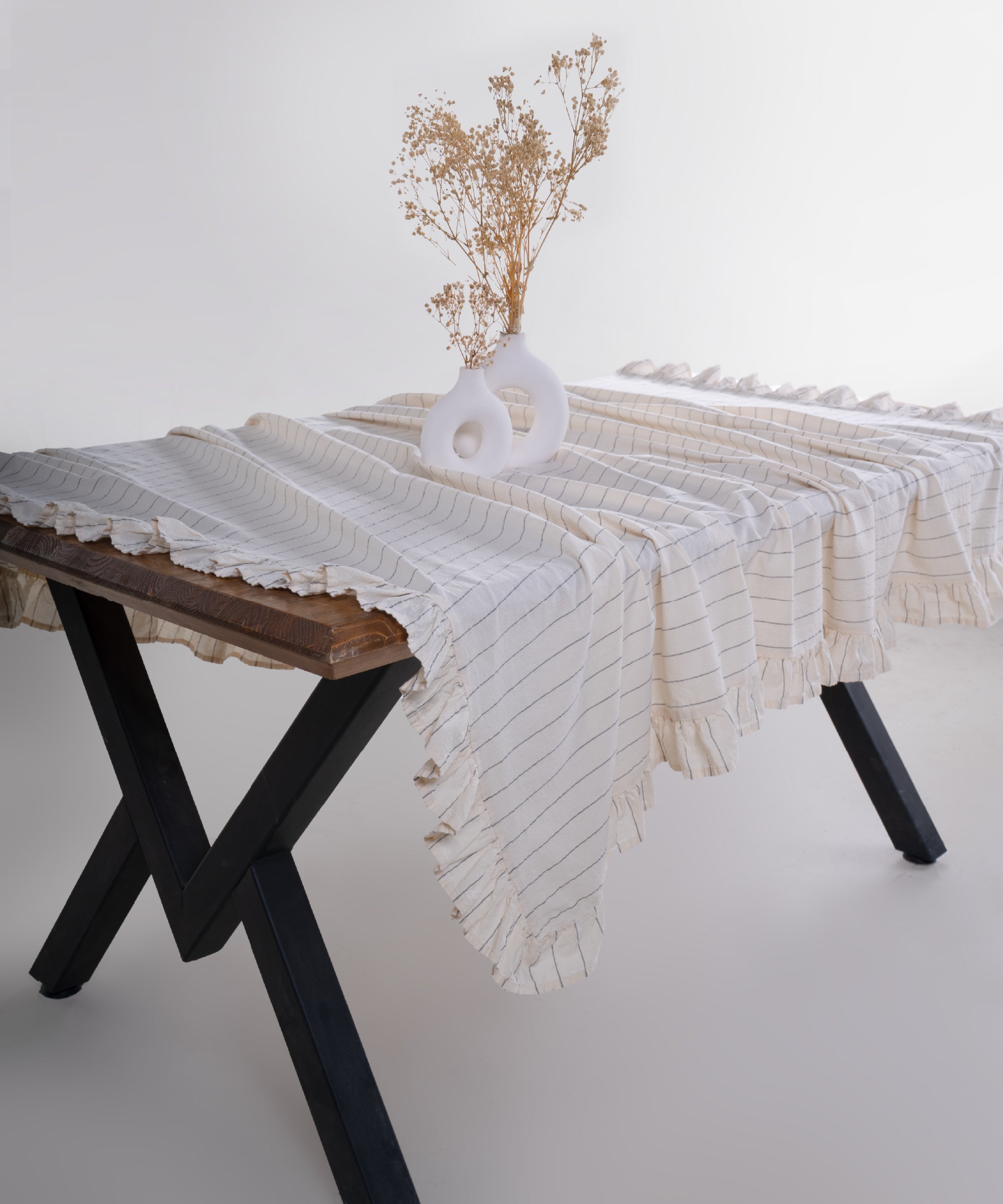 Leila %100 Pamuk Garment Wash Masa Örtüsü - 140X200cm