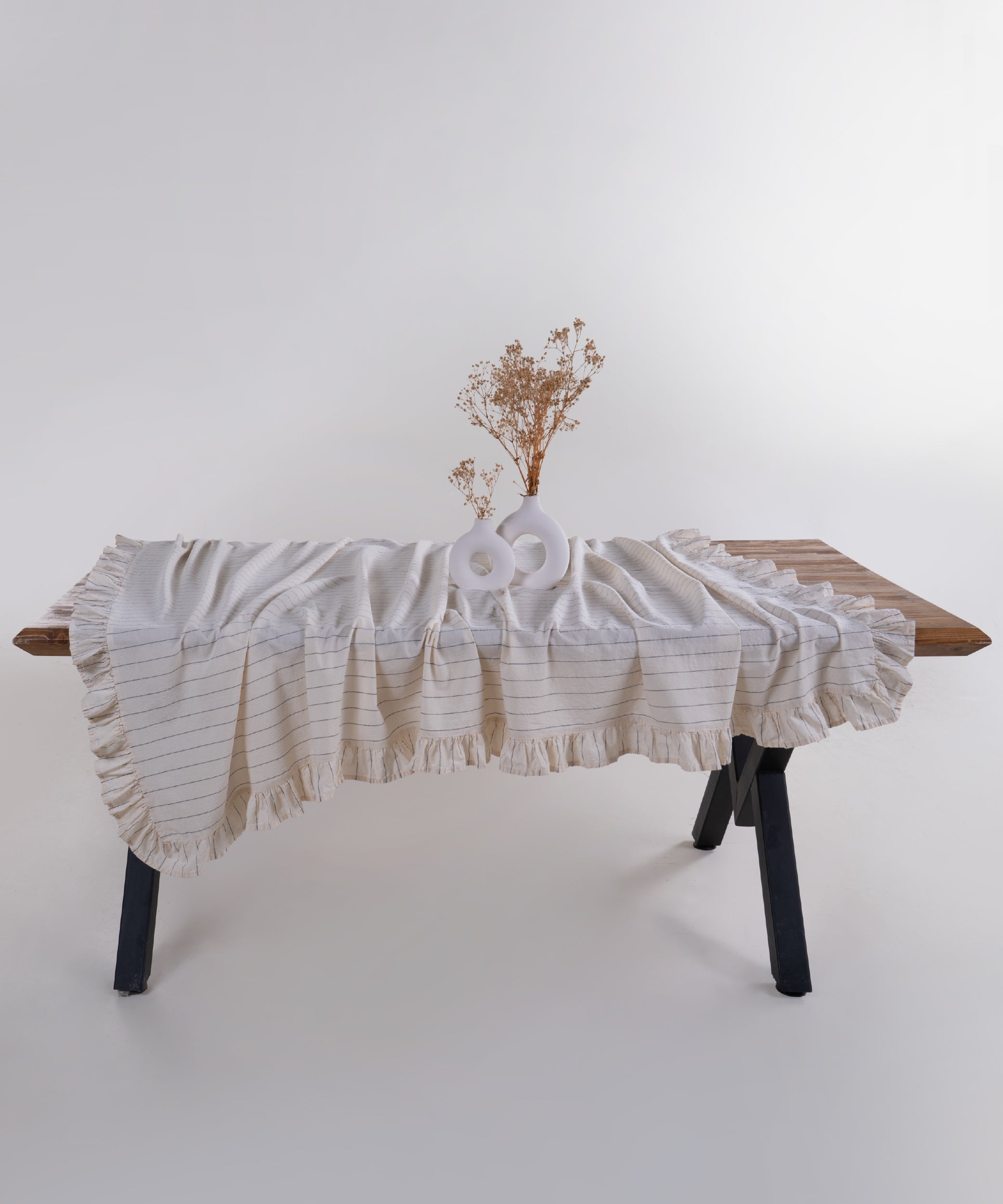 Leila %100 Pamuk Garment Wash Masa Örtüsü - 140X200cm