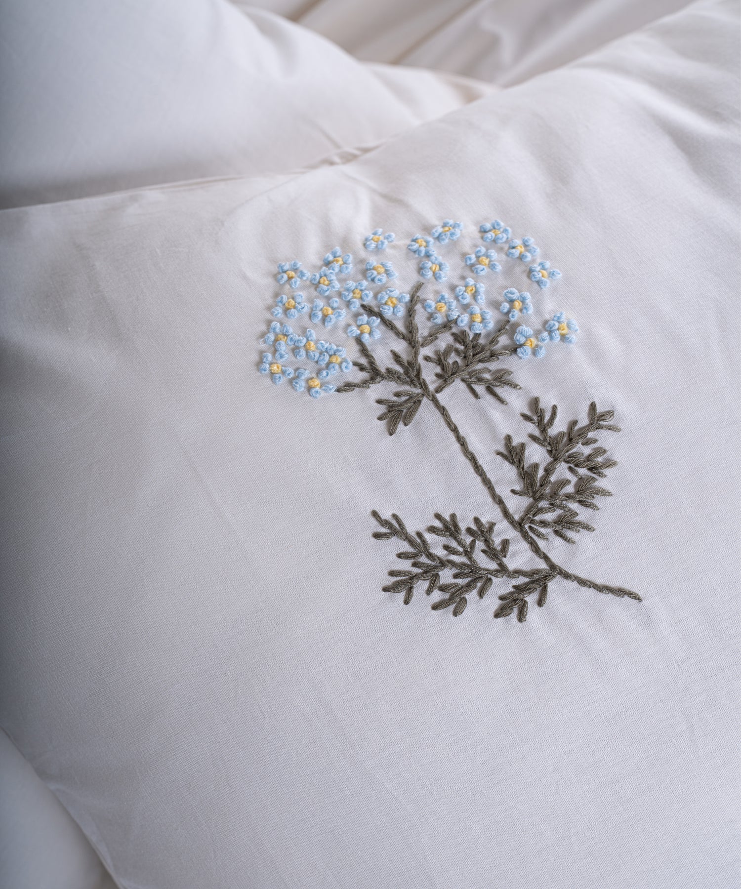 Prima %100 Pamuk El Nakışlı Nevresim Takımı - Livre Beyaz