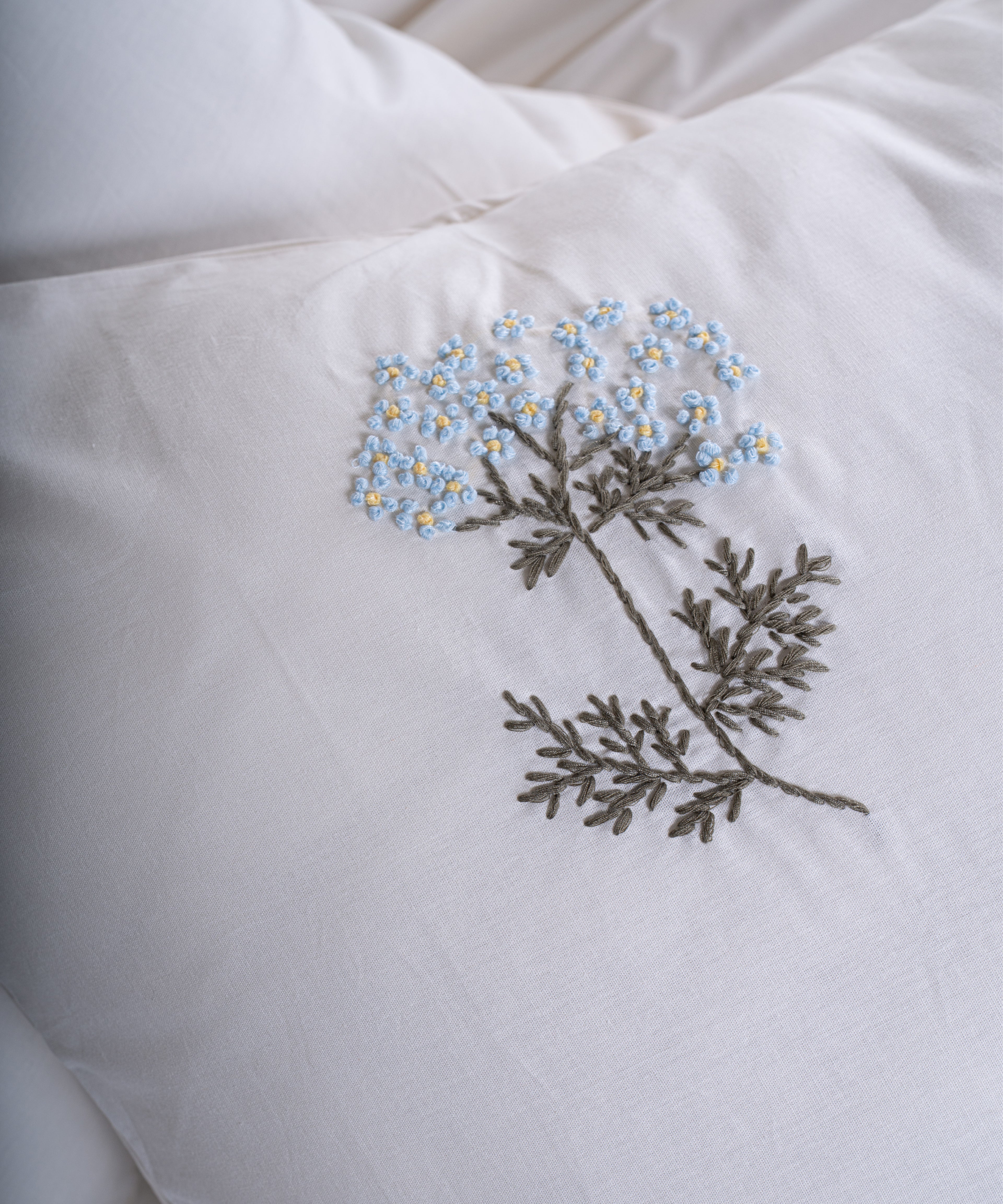 Prima %100 Pamuk El Nakışlı Nevresim Takımı - Livre Beyaz