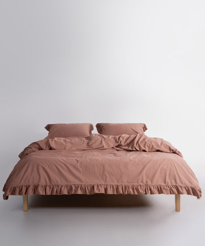 Nefes alan %100 pamuk dokusu ile dört mevsim konforlu uyku deneyimi.