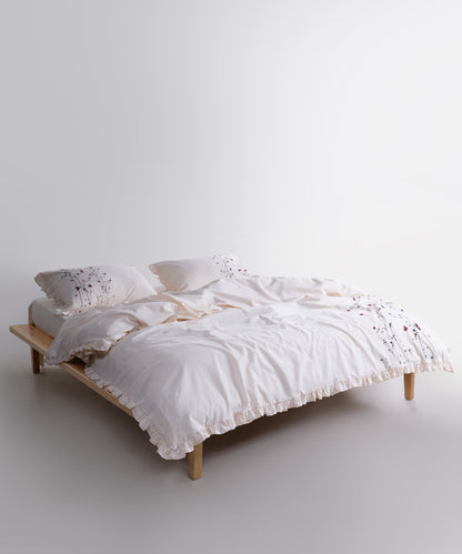 200x220 düğme kapamalı nevresim, 50x70 kapaklı yastık ve 240x260 çarşaf içeren pamuk nevresim takımı