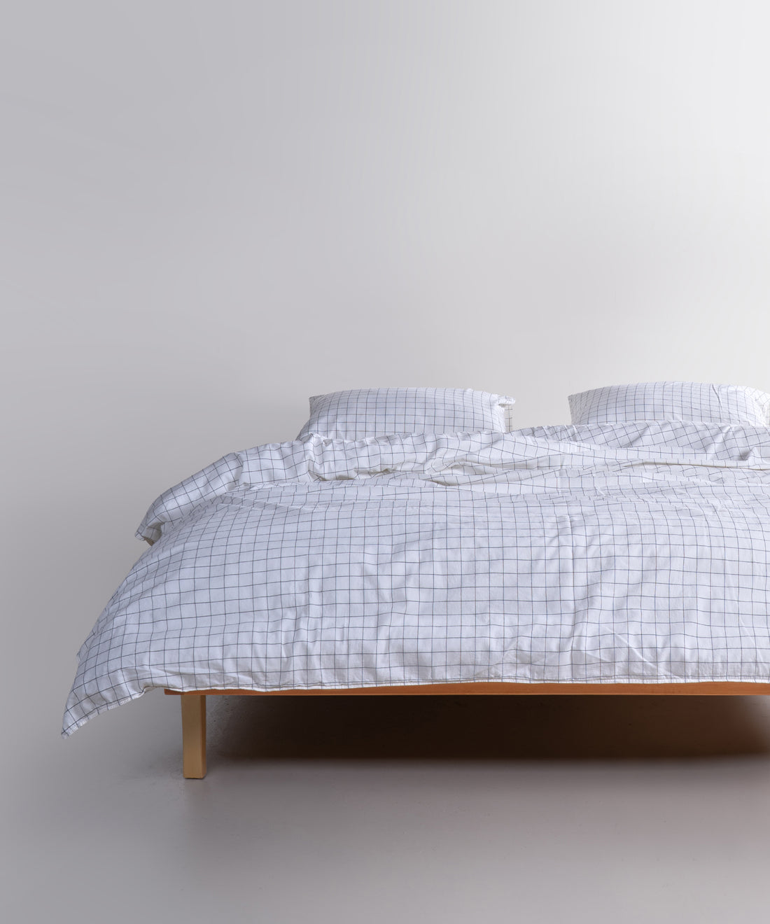 Inara %100 pamuk ipliği boyalı stonewashed nevresim takımı – Snow White rengi, yumuşak dokulu ve zamansız şık görünüm.