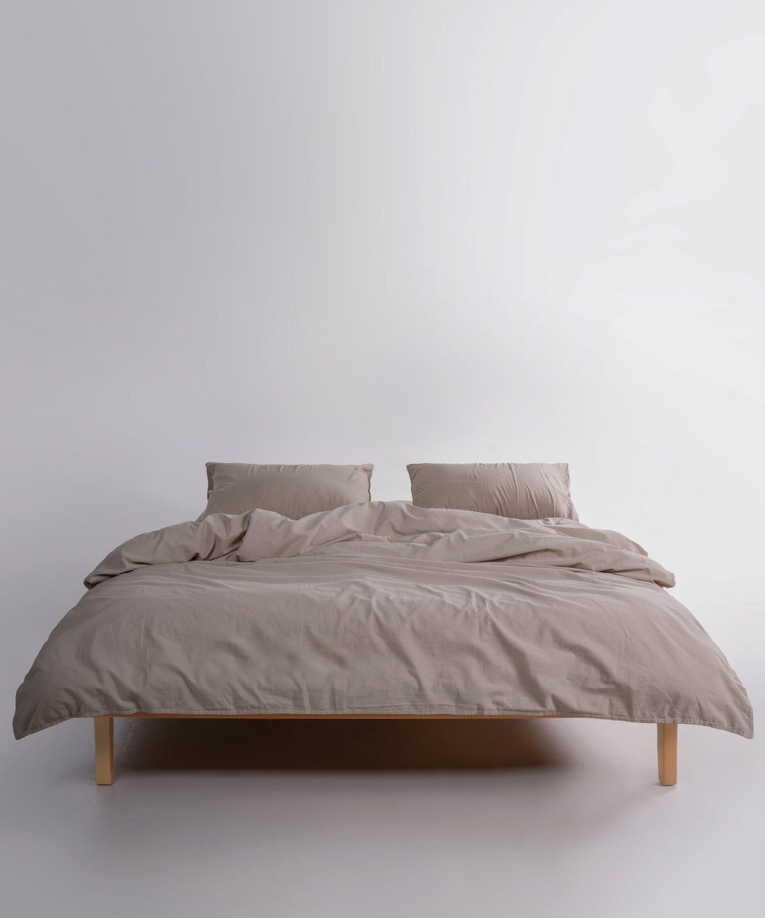 Taş yıkama işlemli %100 pamuk nevresim takımının yumuşak ve doğal dokusu, Oxford Tan yakın plan