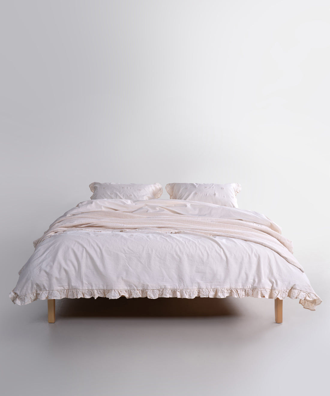 Minimal desenlerle zamansız bir estetik