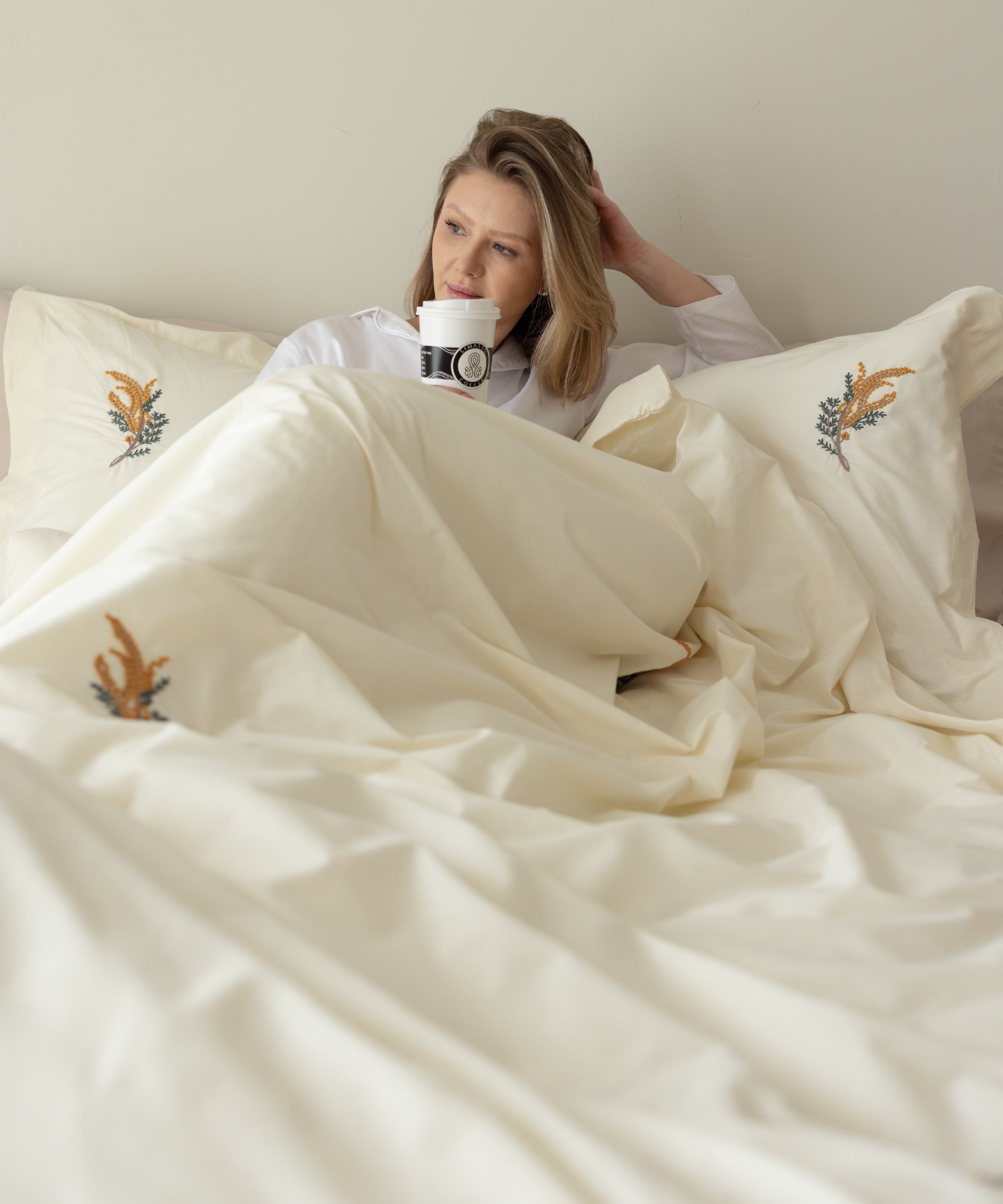 Acasia Nakışlı %100 Pamuk Nevresim Seti 200x220 cm – Oxford Yastık Kılıfı (2 Adet)