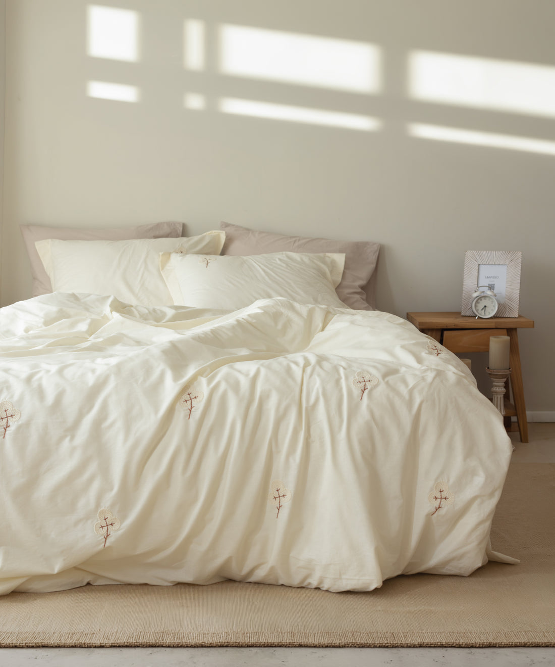 Cocon Nakışlı %100 Pamuk Nevresim Seti 200x220 cm – Oxford Yastık Kılıfı (2 Adet)