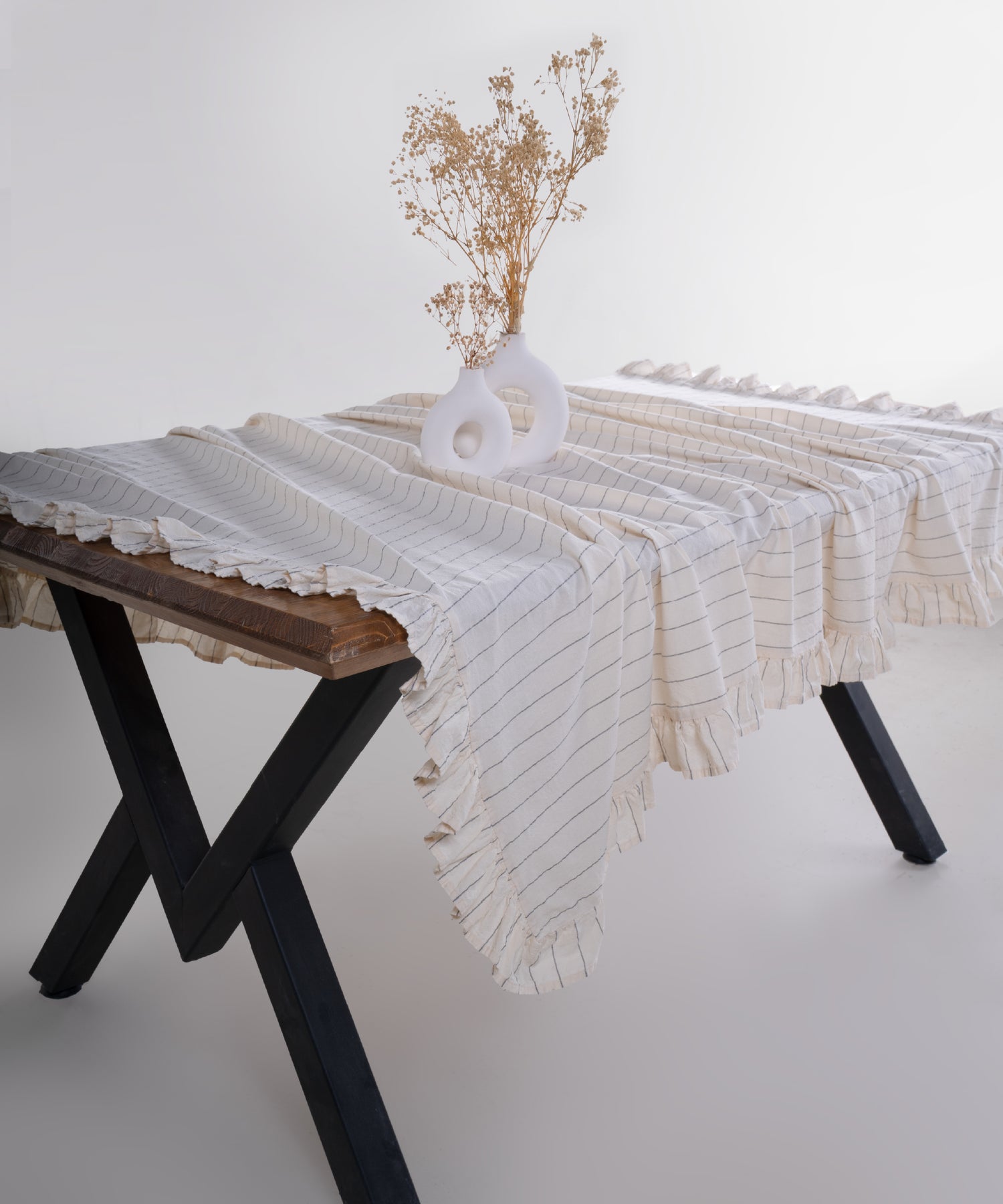 Leila %100 Pamuk Garment Wash Masa Örtüsü - 140X200cm